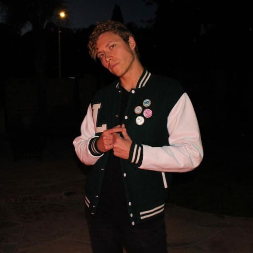 Shane (iamnotshane) in San Diego